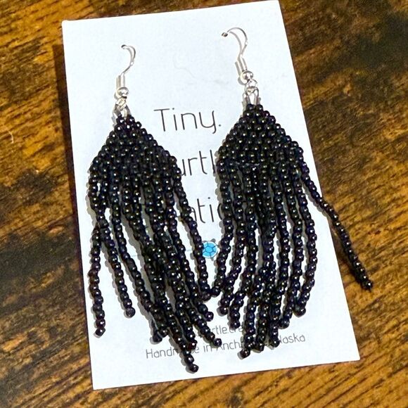 Black Beaded chandelier style Earrings by Alaska Native artist NWT - Picture 1 of 3